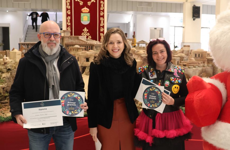 Ke Coquetos y Muebles Romero Hogar ganan el III Concurso de Escaparates de Navidad