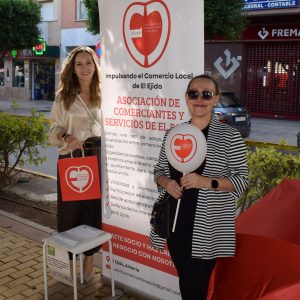 Una quincena de comercios de El Ejido participa en una nueva edición de Mercastock que se puede disfrutar hoy en el Paseo Juan Carlos I