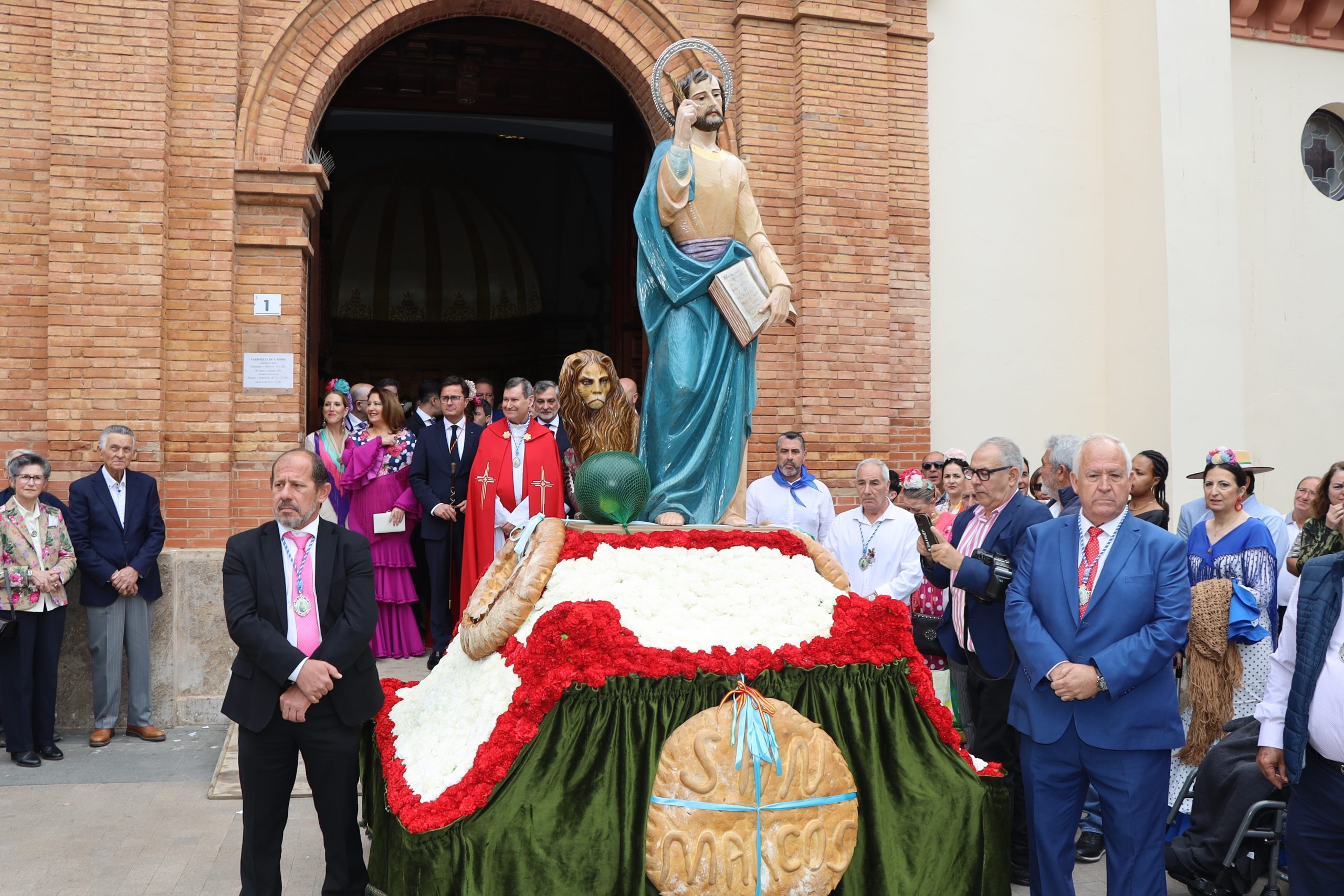 San Marcos recorre las calles de El Ejido durante su Procesión-Romería mostrando la singularidad e identidad de esta ‘Fiesta de Interés Turístico de Andalucía’