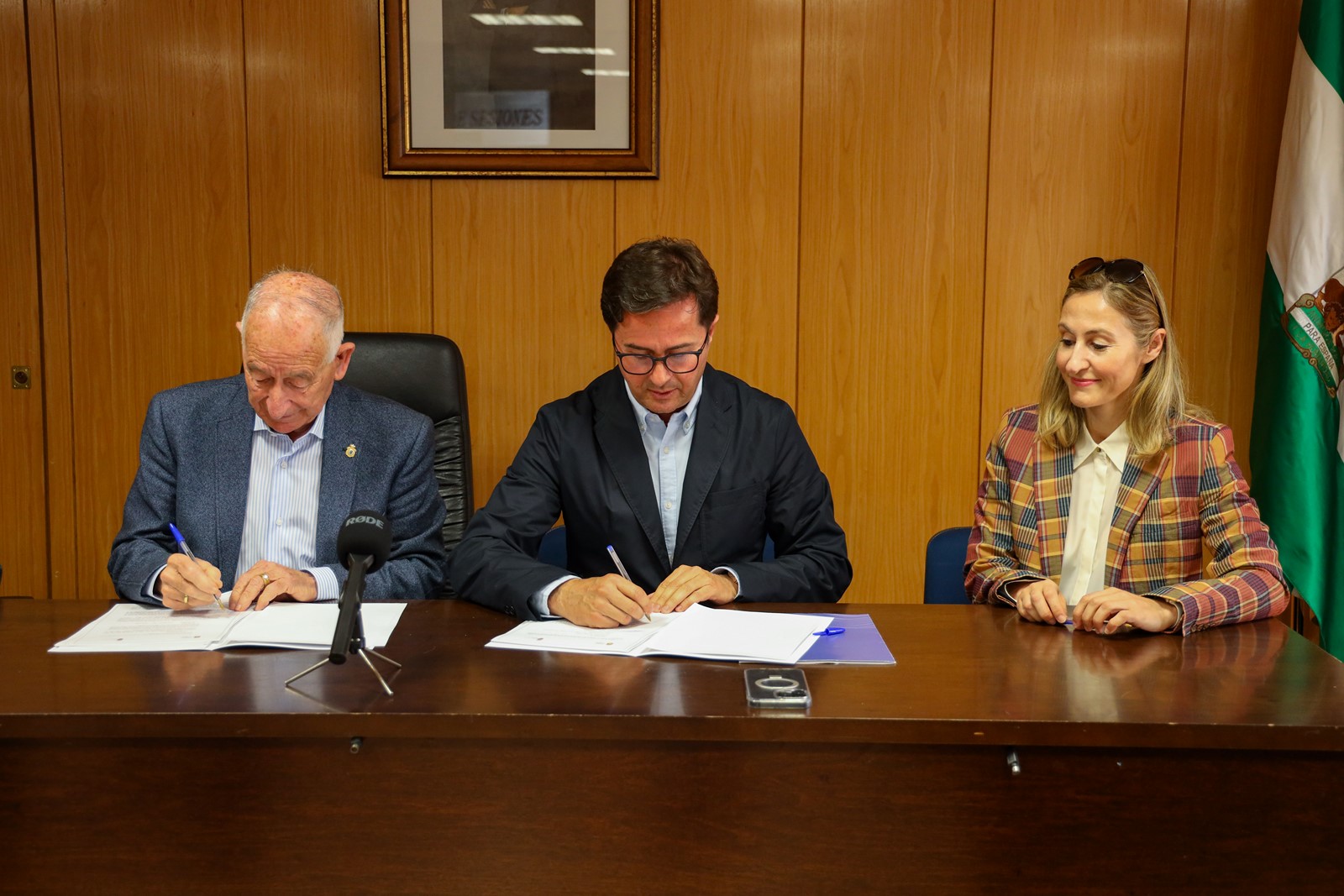 Roquetas de Mar y El Ejido firman el convenio para garantizar la conservación de la Torre de Cerrillos