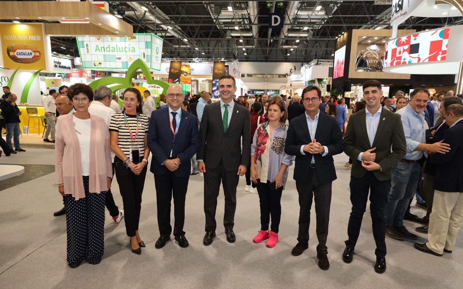 El Ayuntamiento acompaña a las empresas del sector hortofrutícola de El Ejido que durante la feria Fruit Attraction muestran su profesionalidad y estrechan lazos