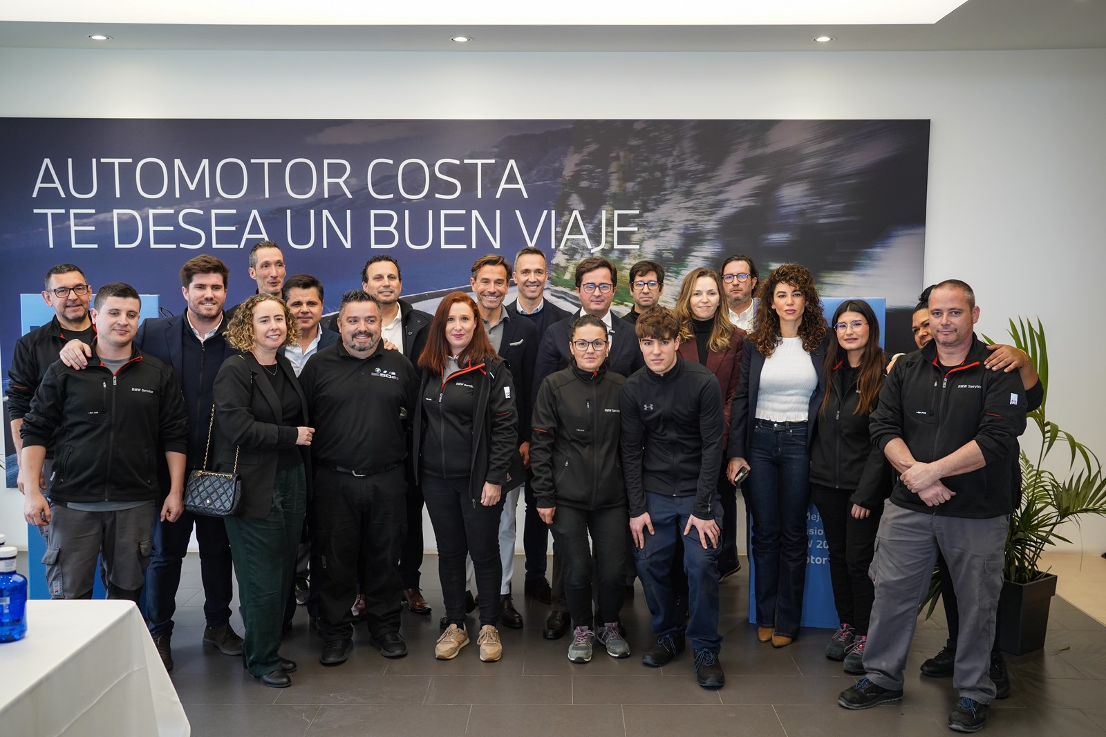 Góngora felicita a BMW Automotor Costa de El Ejido por alzarse como el mejor concesionario de la marca en España