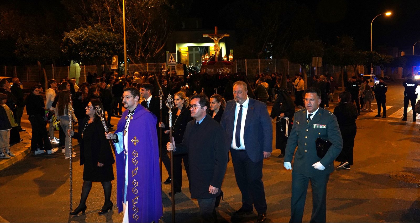 Estación de penitencia. Viacrucis con la imagen del Santísimo Cristo del Amor de Santo Domingo