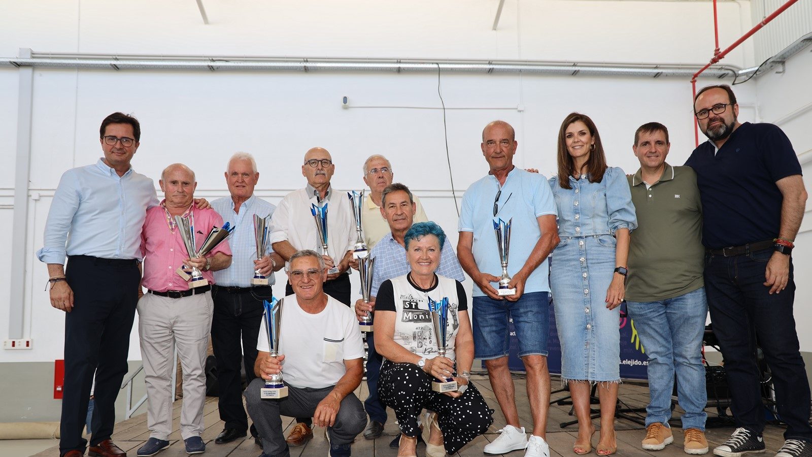 Un millar de mayores del municipio disfrutan de una jornada de convivencia en la Nave de Ejidomar
