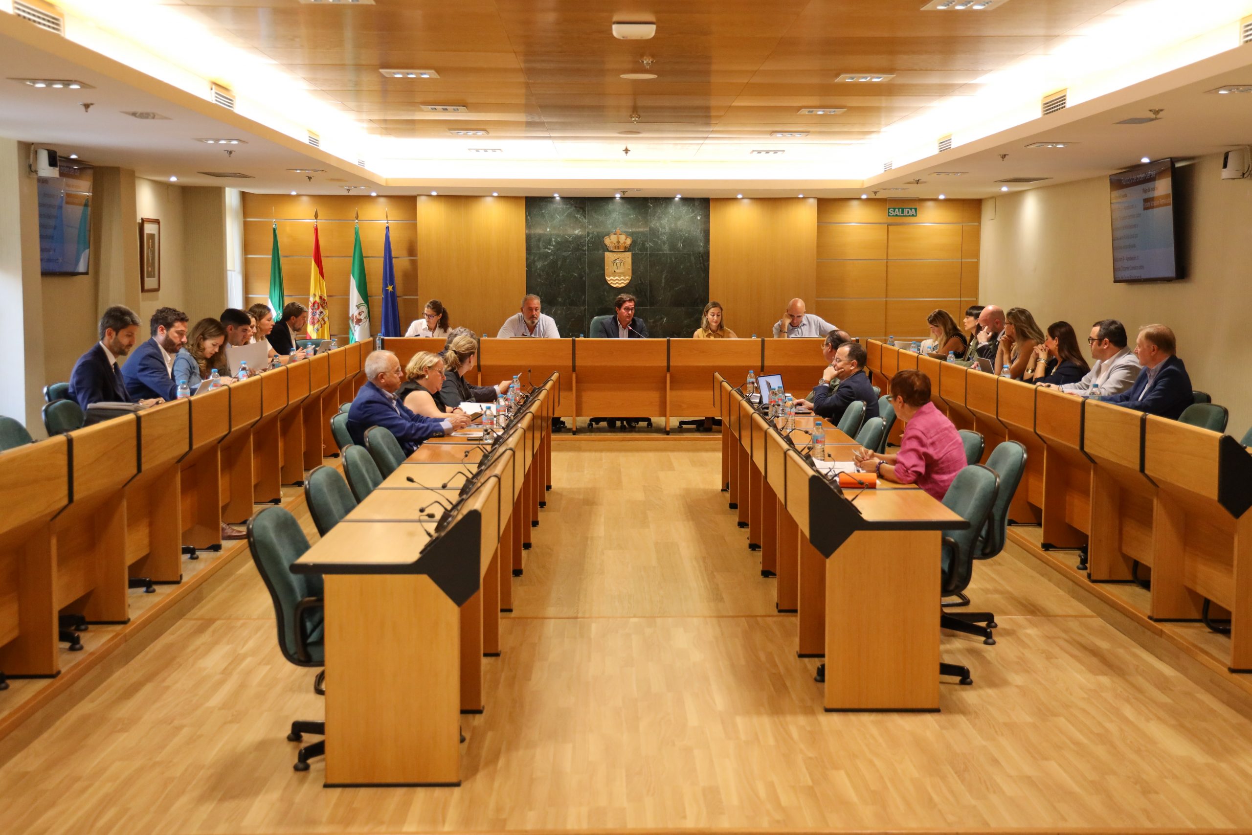 La creación de una comunidad energética de uso municipal va a cubrir entre el 70 y el 95% del consumo en horario diurno