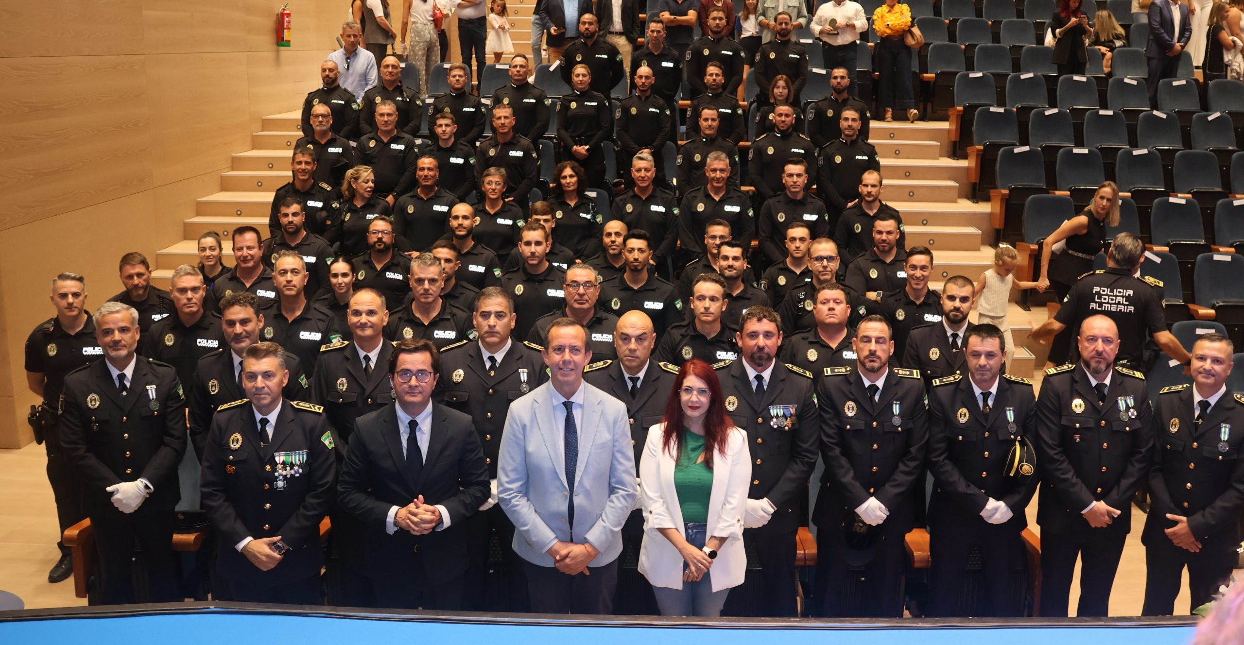 El alcalde reconoce “el esfuerzo, la entrega y el compromiso” de la Policía Local en la celebración de la festividad de su Patrona, la Divina Infantita