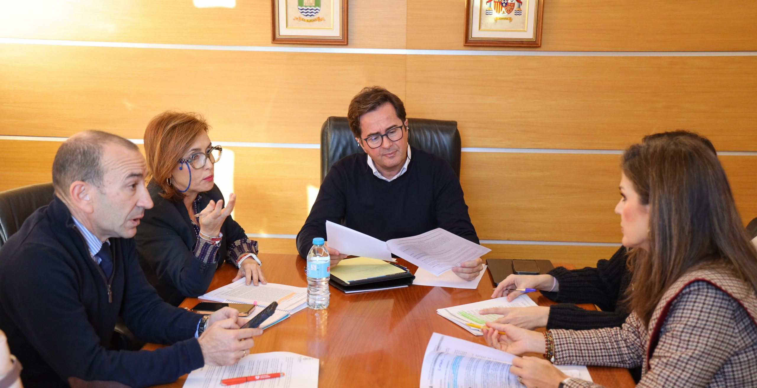 El Ayuntamiento perfila las acciones para concurrir a las subvenciones del Plan PIMA para proteger a la población frente a las olas de calor