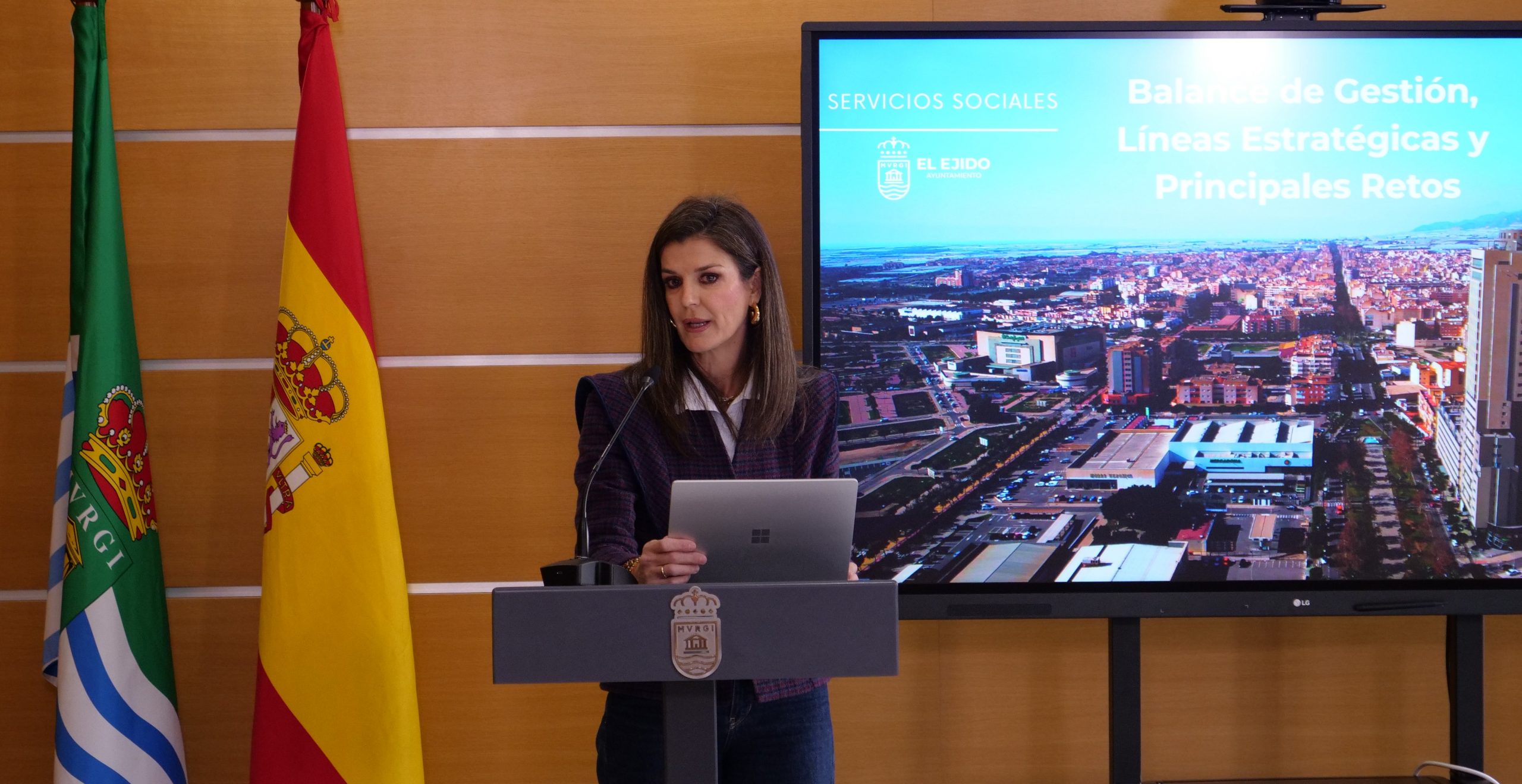 Servicios Sociales marca los retos para 2026 centrados en la integración, la cohesión y el bienestar de los ejidenses que requiere de políticas serias y bien dimensionadas