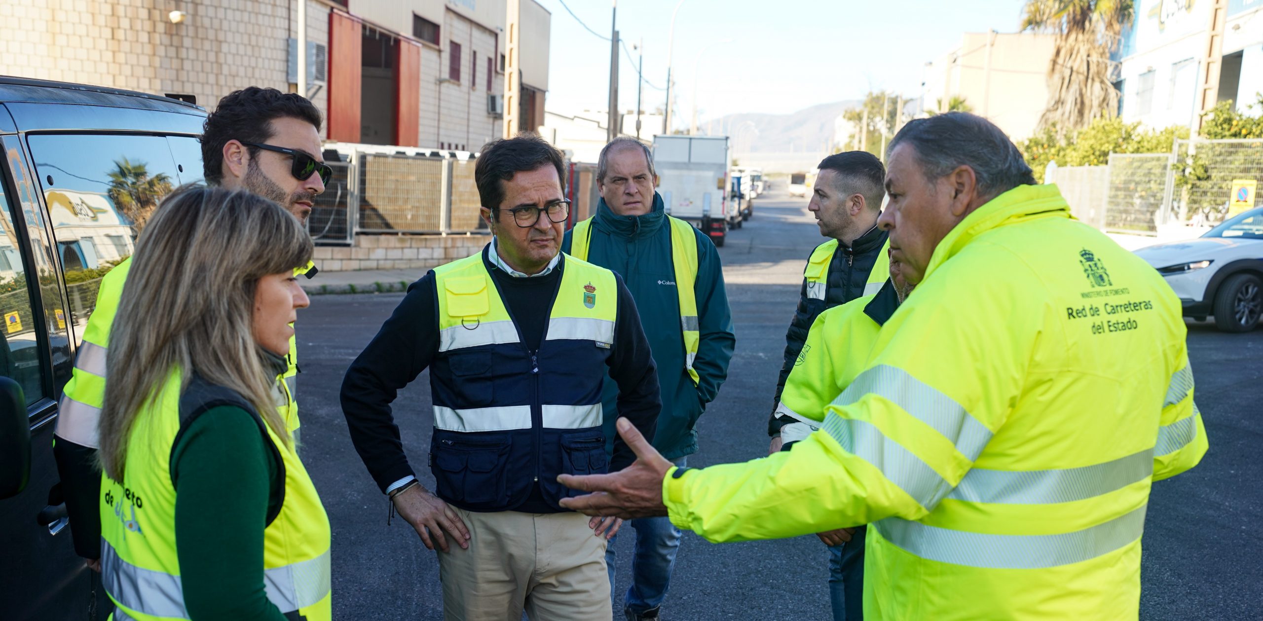 El Ayuntamiento trabaja en el asfaltado del Polígono de La Redonda dentro del VI Plan de Regeneración y Refuerzo