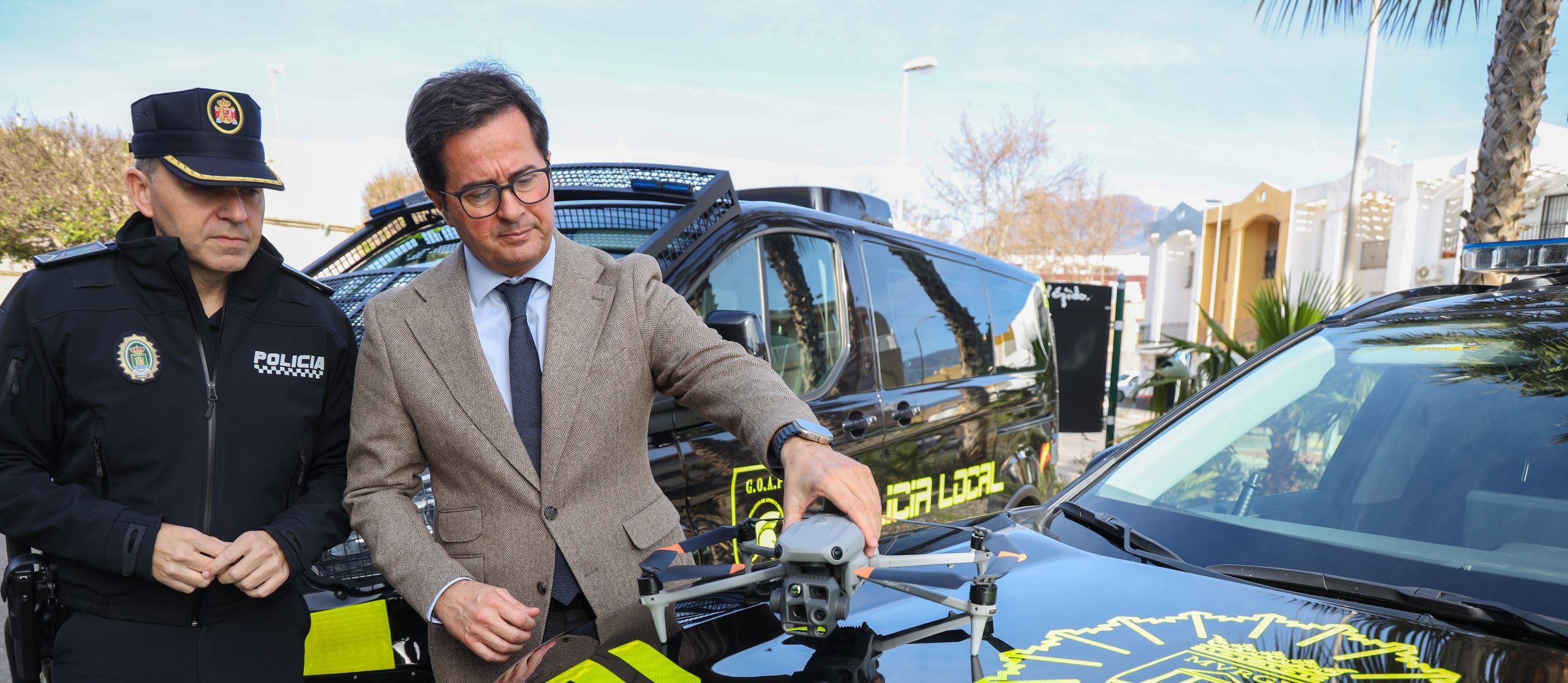 La Policía Local refuerza sus medios con la incorporación de un dron de última generación y un nuevo vehículo para la patrulla rural