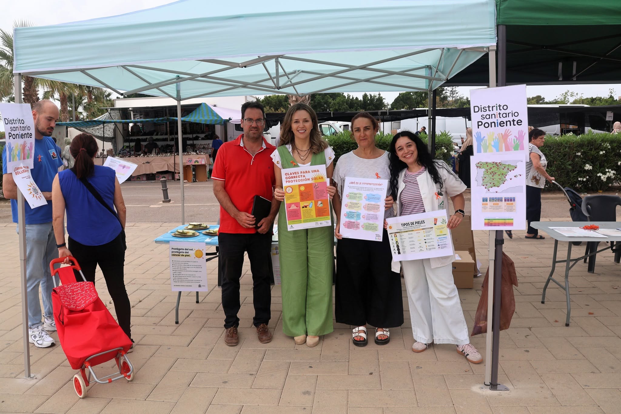 Distrito Sanitario Poniente desarrolla una campaña informativa sobre protección solar y prevención del cáncer de pie