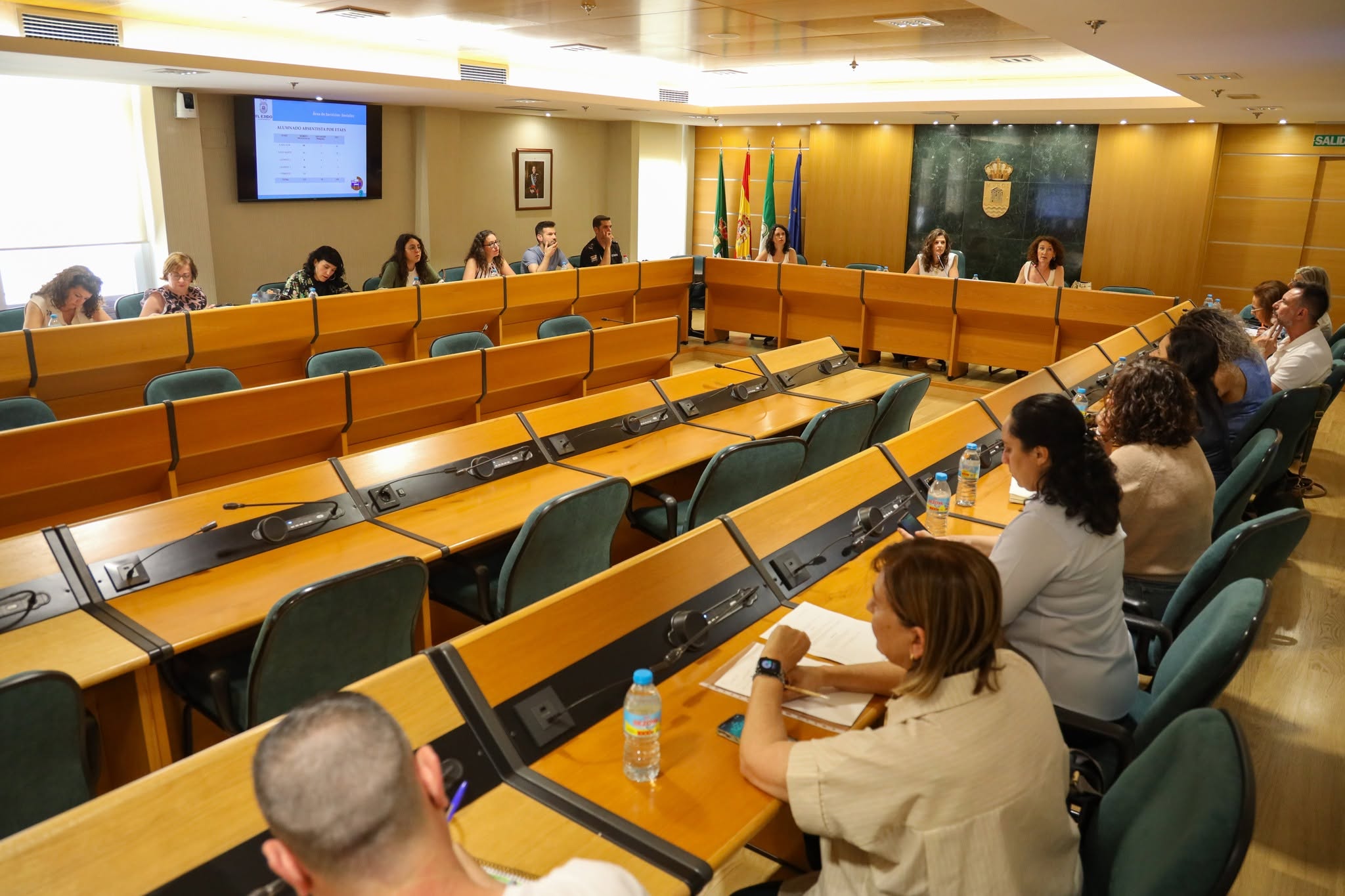 La Comisión de Absentismo se reúne para analizar el curso 25/26 donde se ha implementado por primera vez el Aula Municipal de Convivencia con un gran éxito
