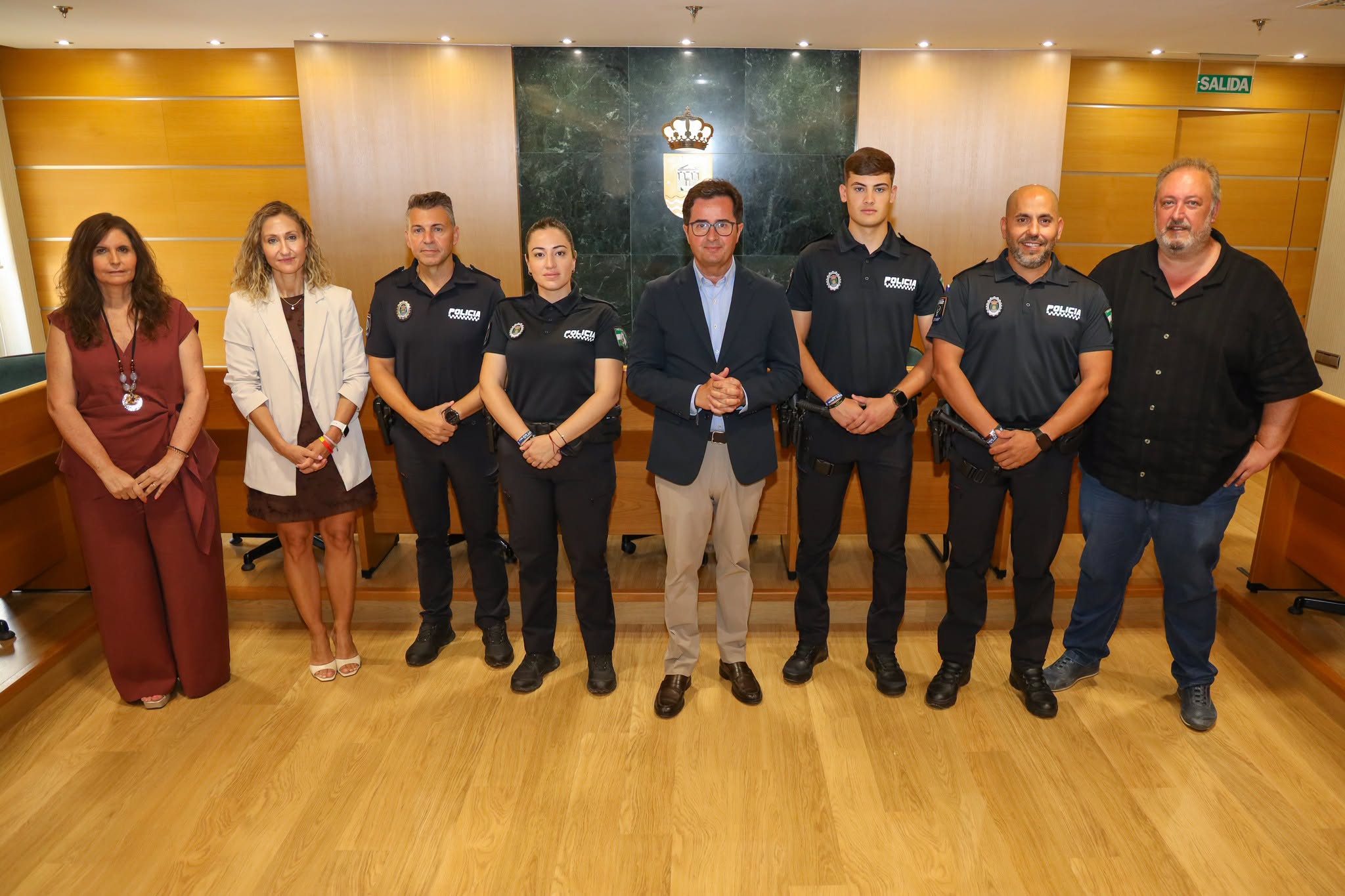 toma de posesión de tres nuevos agentes de la Policía Local