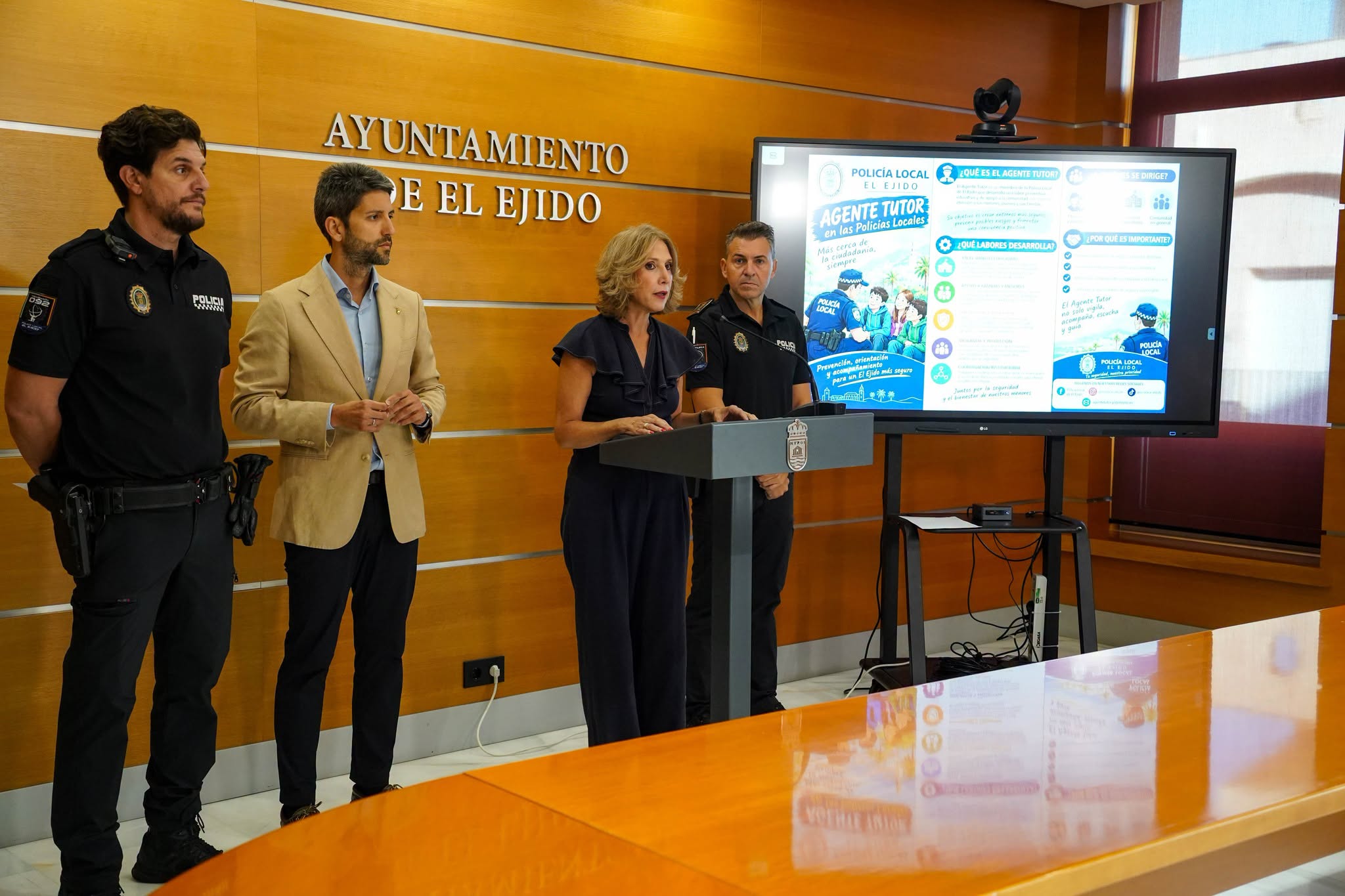 En marcha la figura del Agente Tutor, enlace entre Policía Local y los institutos que desarrollará labores de prevención, mediación y vigilancia