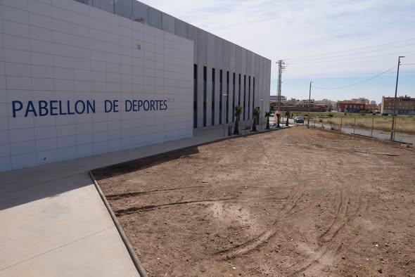 El Ayuntamiento adjudica por 117.752 euros las obras para crear 92 nuevas plazas de aparcamiento en Ejido Norte