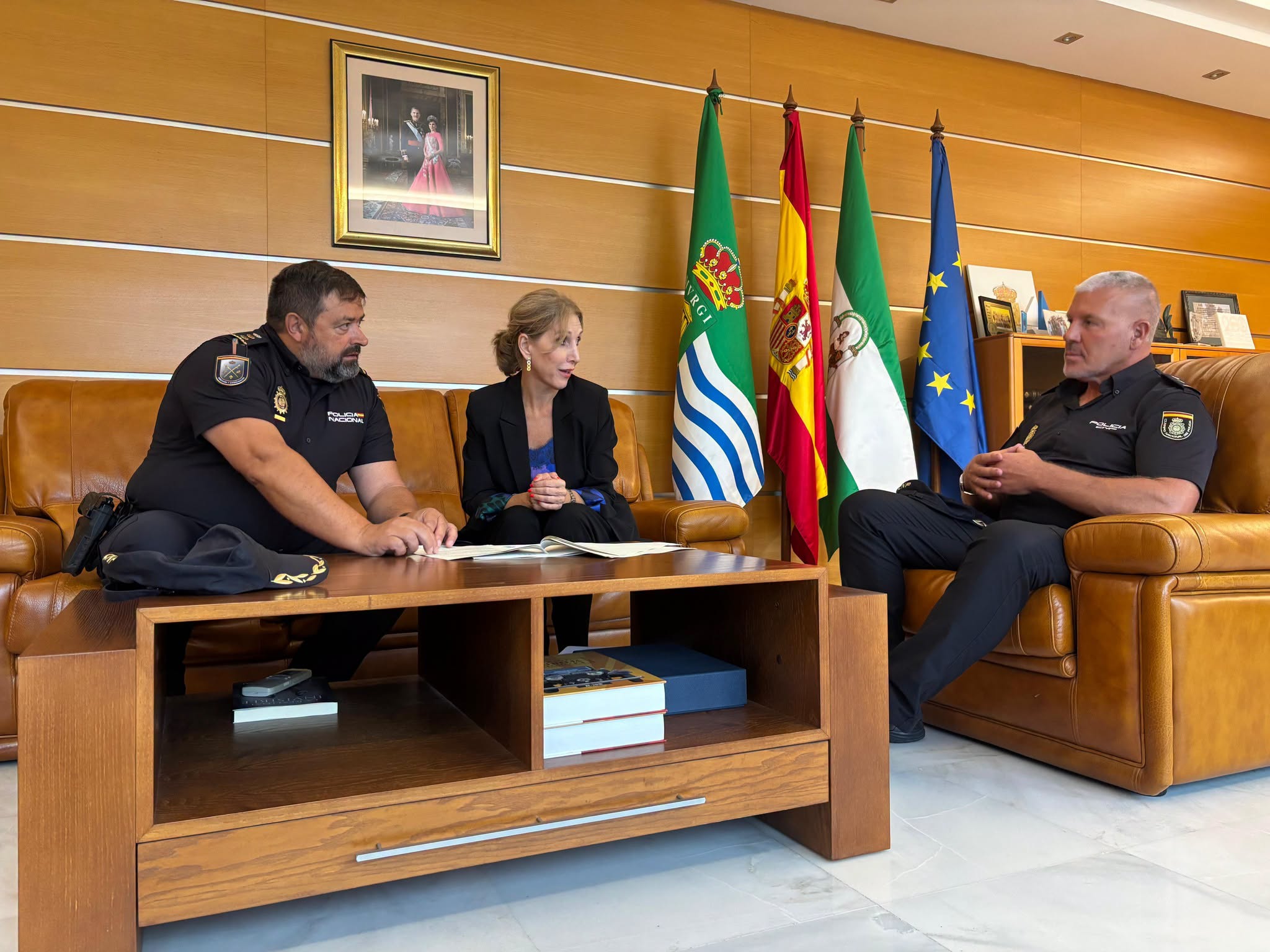 Reunión con el Comisario jefe provincial de Almería de la Policía Nacional, Antonio María Delgado, con el fin de reforzar la coordinación en materia de seguridad