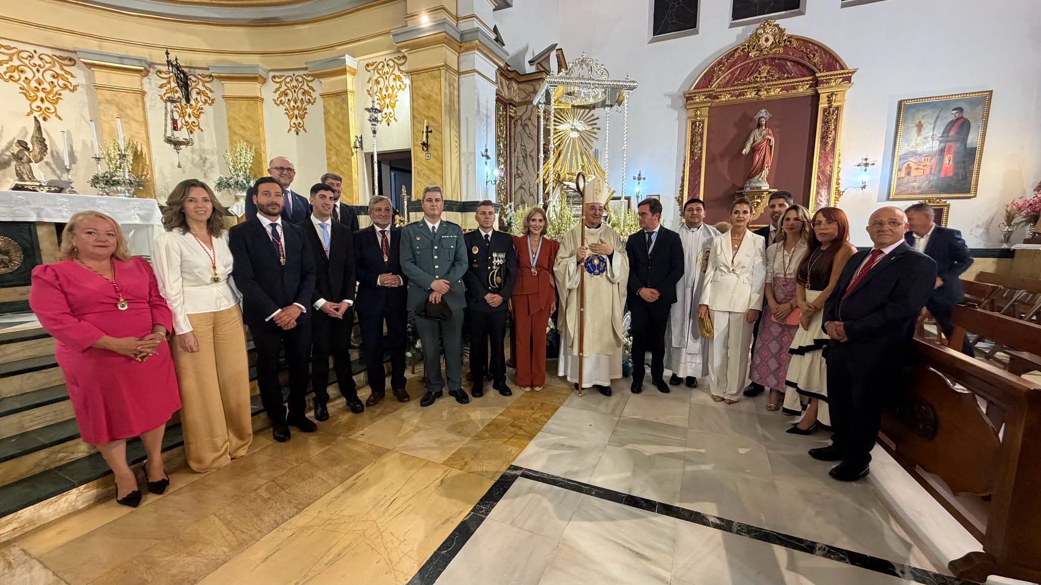 La Divina Infantita, Patrona de El Ejido y de la Policía Local, recorre las calles del centro de la ciudad en su día grande